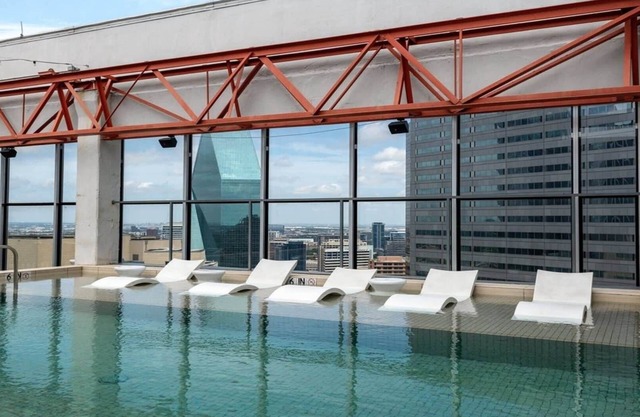 16th FL Bold CozySuites w/pool, gym, roof #6