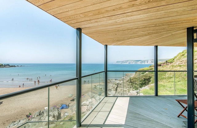 17 Burgh Island Causeway