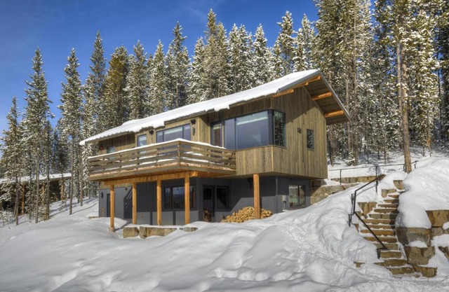 17 Lake Cabin by Moonlight Basin Lodging
