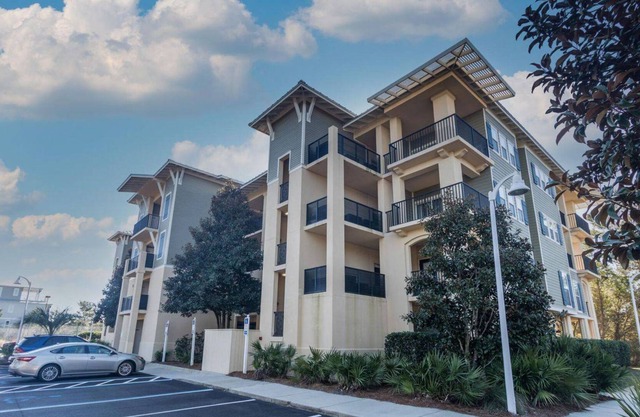 1732 W. County Hwy 30A Unit 401