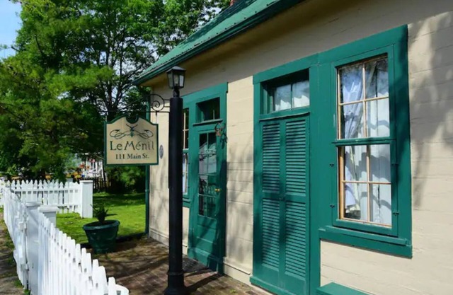 1790s cottage in Millersburg