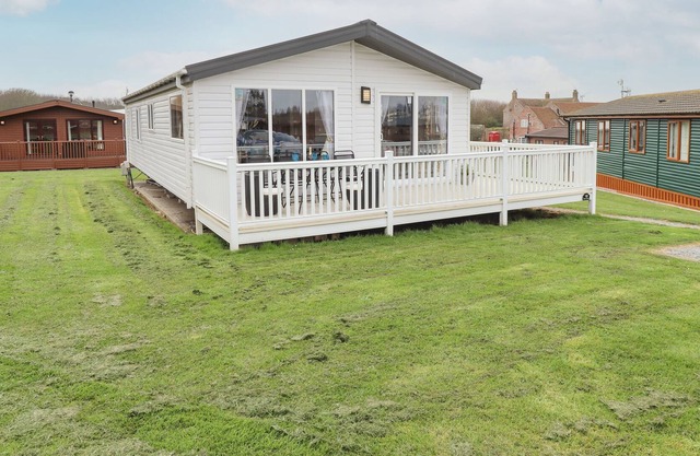 18 HIGHLAND GRANGE, pet friendly in Withernsea