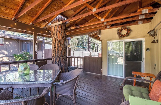 1969 Retro Home Sweet & Charming