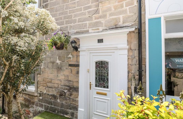 1A Chantry Place
