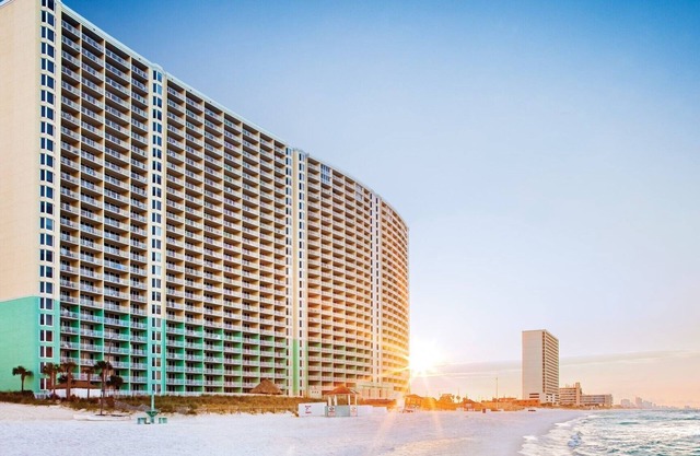 1Bed/1Bath Ocean View Room in Panama City Beach!