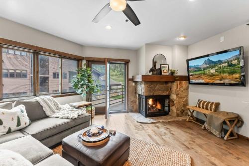 1BR Deer Valley Condo-On FREE Shuttle Line