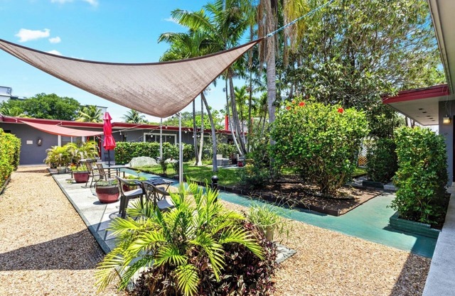 1BR Pet-friendly Studio Parking & Backyard BBQ