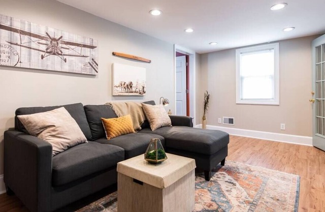 1BR Urban Gem: LouCity Retreat