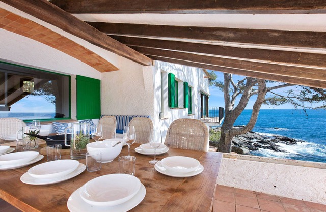 1MARINE 01 - House with spectacular sea views located in a privileged area on the beautiful coastal path