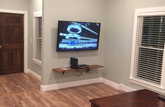 1st Class Rentals - 3 Bedroom Apartment downtown Oneonta
