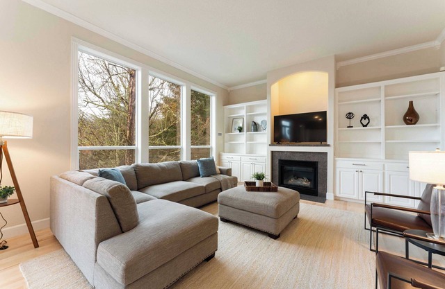 1st Floor BR｜Garage&Street Parking｜Dedicated Workspace｜Spacious Backyard #42048