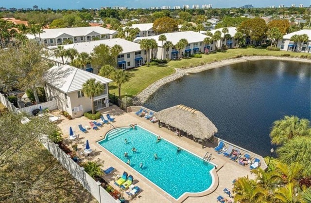 1st FLOOR END-UNIT, FULLY RENOVATED, 3 BED 2 BATH, GORGEOUS SHORT-TERM RENTAL