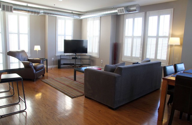 2 BD 2 BA Loft - Platte / Wash Park - Exec / Corp Rental