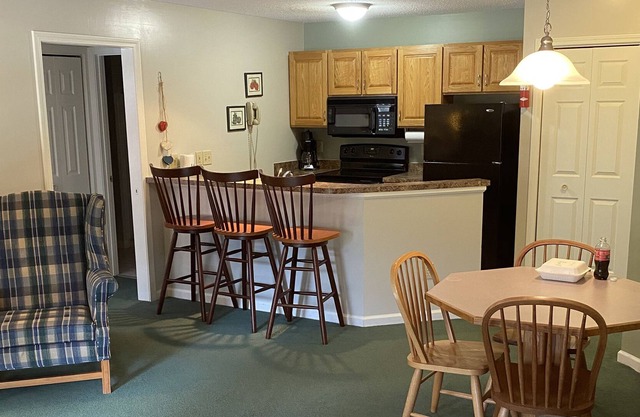 2 BDR/ 2 Bath in the Heart of the White Mountains!