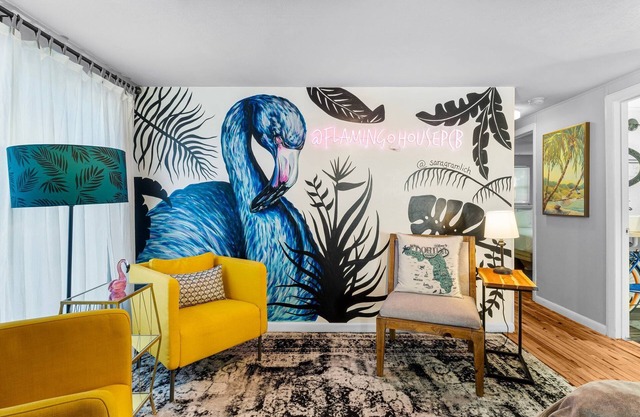 2 bed 2 bath Flamingo Retreat! Spacious yard!
