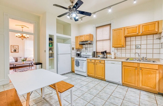 2 Bed and 1 Bath Family Friendly Home