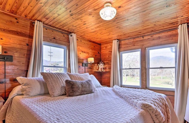 2 Bed Cottage | Hot Tub |Spectacular Mountain View