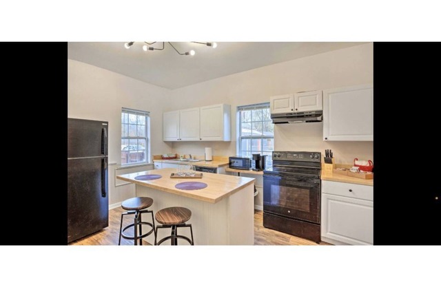 2 bedroom 1 bath beautiful home!