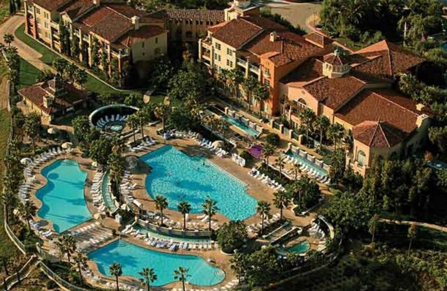 2-bedroom, 2-bathroom, full Kitchen, living room, Marriotts Newport Coast