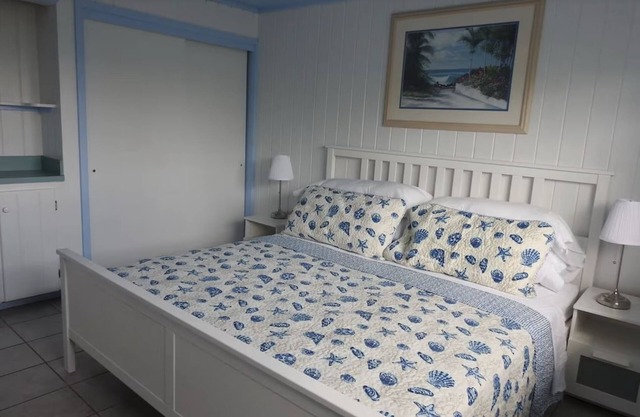 2-bedroom/2-bathroom Steps Away From the Beach at Turtle Hill Resort
