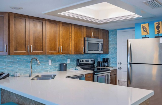2 Bedroom 2 Bathroom Condo #902