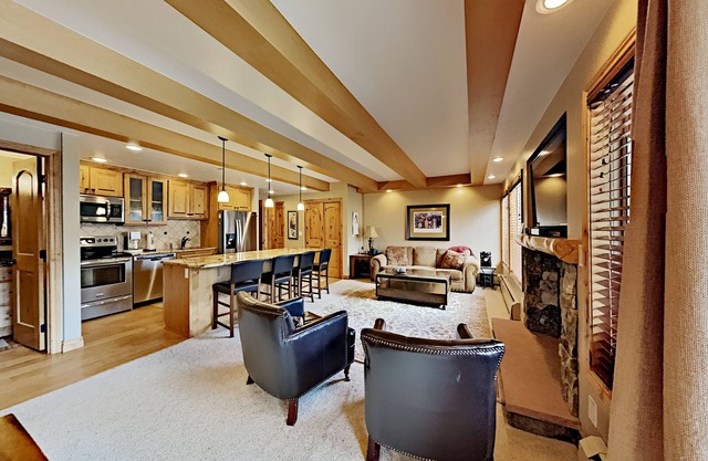 2-Bedroom 3-Full Bath condo, just a short walk to Main Street