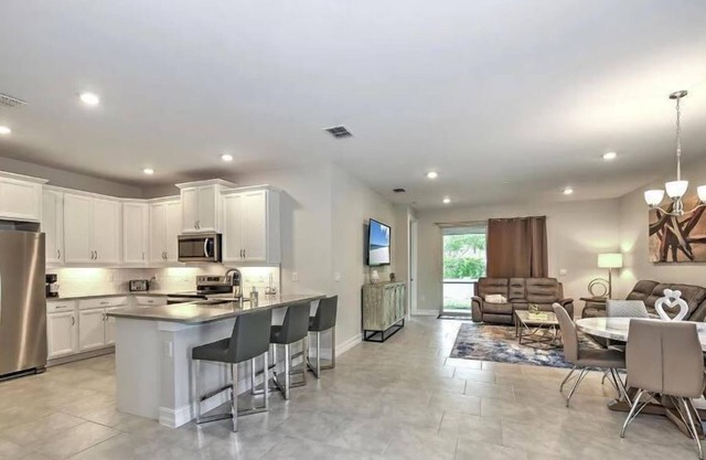 2 Bedroom 622470 by Houzlet