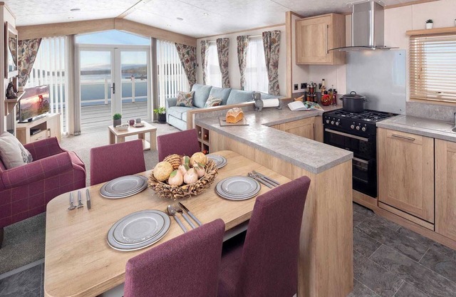 2 bedroom accommodation in Cresswell beach
