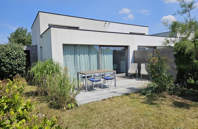 2 bedroom accommodation in Oostduinkerke