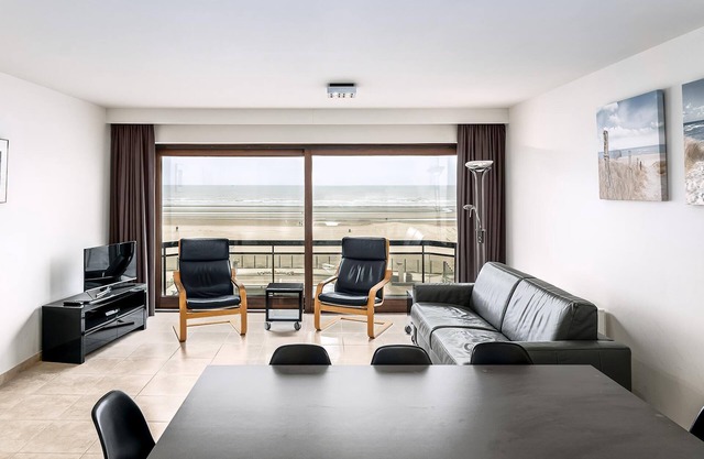 2 bedroom accommodation in Oostduinkerke
