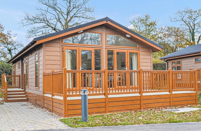2 bedroom accommodation in Holton Heath