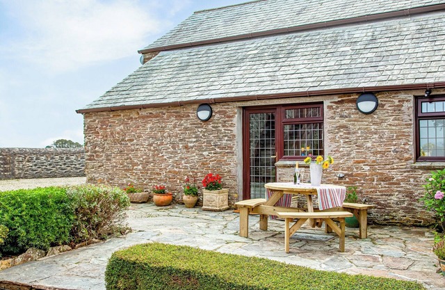 2 bedroom accommodation in Mevagissey, near St Austell