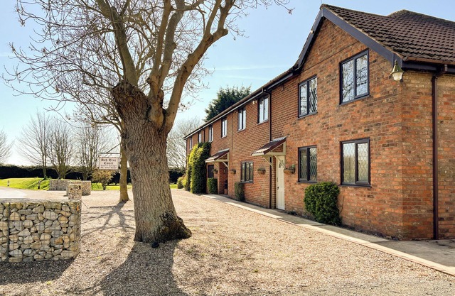 2 bedroom accommodation in Addlethorpe