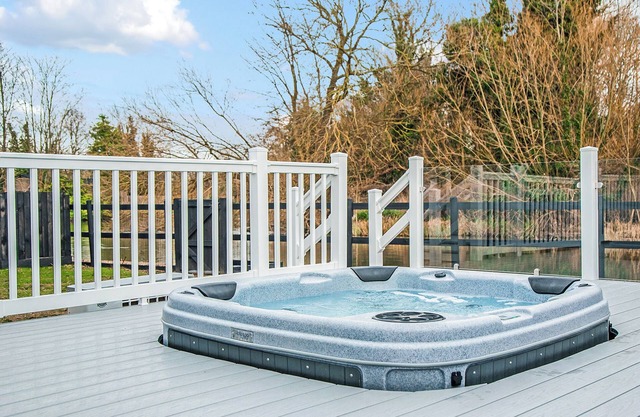 2 bedroom accommodation in Hoddesdon