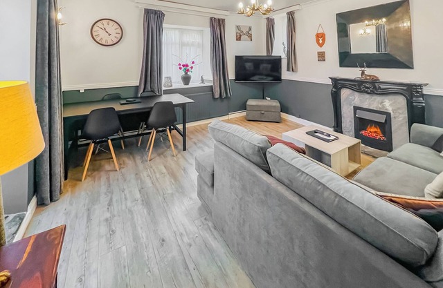 2 bedroom accommodation in Tavistock