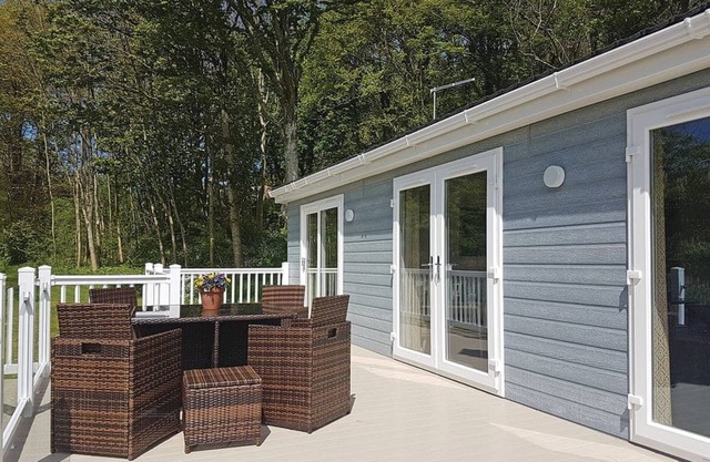 2 bedroom accommodation in Newport, Pembrokeshire