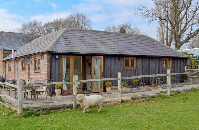 2 bedroom accommodation in Hooe, Battle