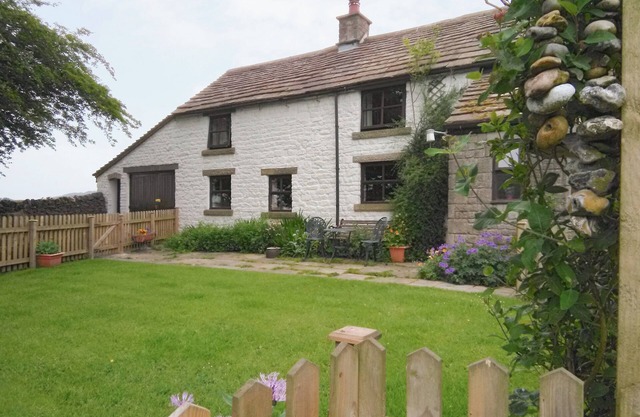 2 bedroom accommodation in Peak Forest, nr. Buxton