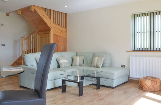 2 bedroom accommodation in Chard
