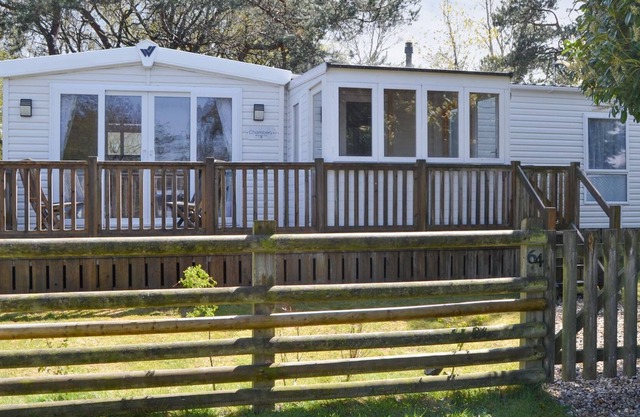 2 bedroom accommodation in Kelling Heath, near Sheringham