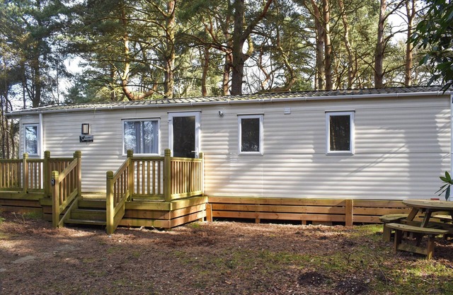 2 bedroom accommodation in Kelling Heath, near Holt