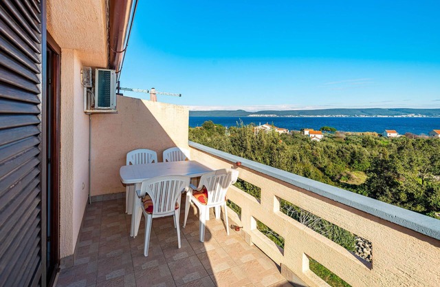2 bedroom amazing apartment in Nevidane