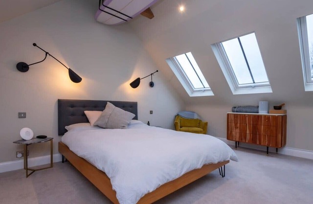 2 bedroom apartment - 200m from Richmond Park