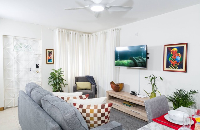 2 Bedroom at Pine Boulevard Retreat