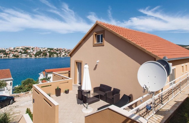 2 bedroom awesome apartment in Zatoglav