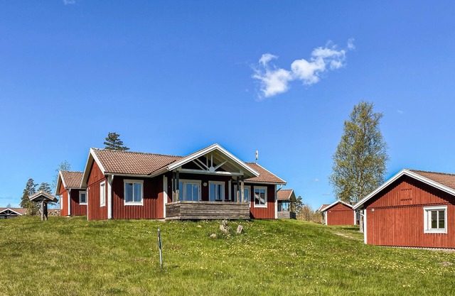 2 bedroom awesome home in Hok