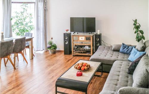 2 Bedroom Beautiful Apartment In Barth