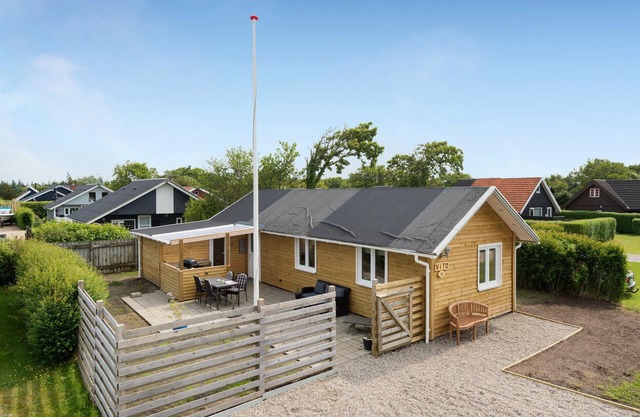 2 bedroom beautiful home in Hemmet