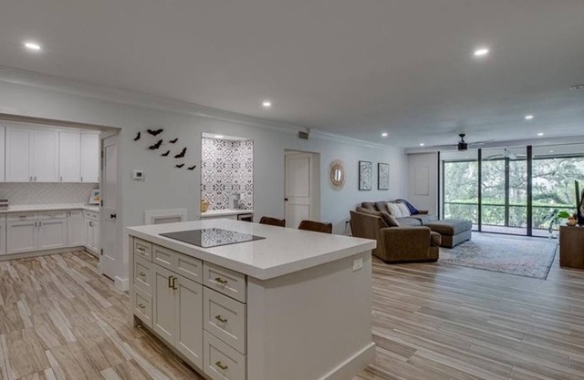 2 Bedroom Condo 431240 by Houzlet