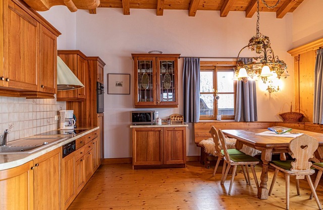 2 bedroom chalet in kitzbã¼hel